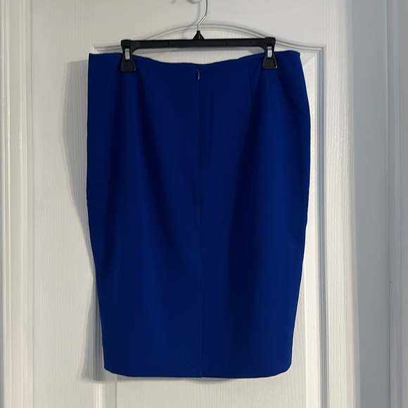 🆕 The Limited Blue Pencil Skirt, Size 12 NWT - Picture 3 of 5